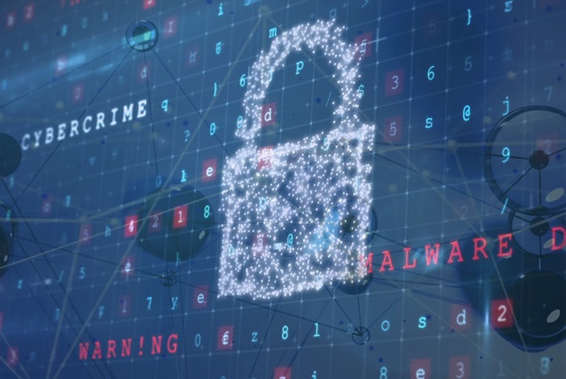 Cyfrowa grafika symbolizująca cyberprzestępczość: centralnie umieszczona kłódka zbudowana z danych binarnych na ciemnoniebieskim tle z napisami „Cybercrime”, „Malware Detected” i „Warning”.