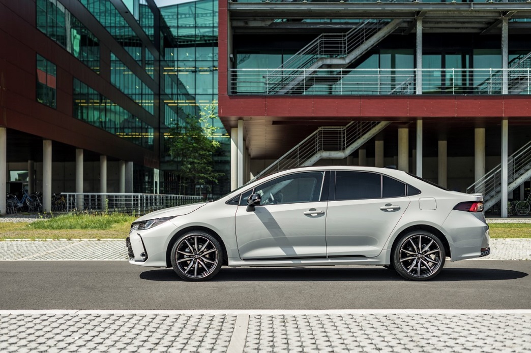 Corolla Sedan