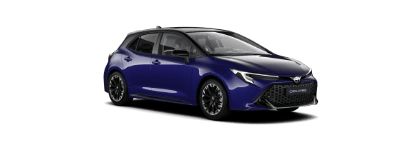 Granatowa Toyota Corolla Hatchback, ustawiona pod kątem z widocznym przodem oraz prawym bokiem. Tło zdjęcia jest białe, gładkie.