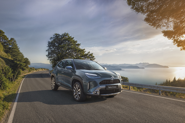 Toyota Yaris Cross szara